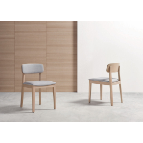 Silla tapizada moderna de comedor modelo Carmen de Funcional Mobiliario Altair