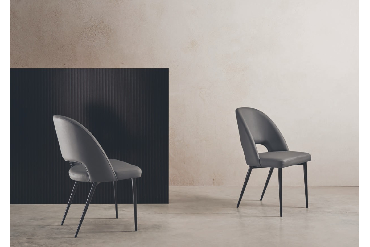Silla tapizada moderna de comedor modelo Mika de Funcional Mobiliario Altair