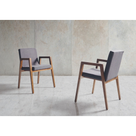 Sillón tapizado moderno de comedor modelo Nilo de Funcional Mobiliario Altair