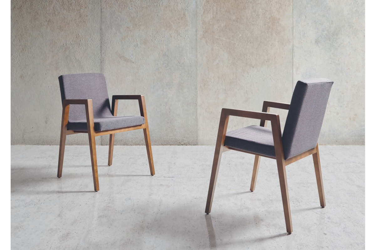 Sillón tapizado moderno de comedor modelo Nilo de Funcional Mobiliario Altair