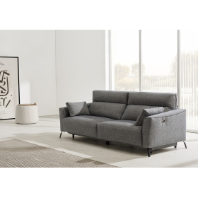 Sofá con diseño moderno con asientos relax eléctricos modelo Lémur de Reyes Ordoñez