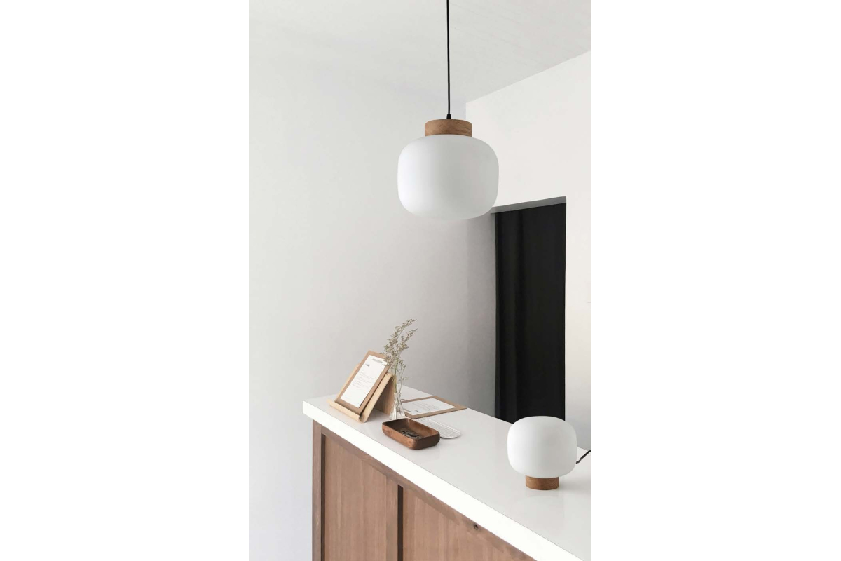 Lámpara de techo moderna minimalista Bulbo ref.6012 de la firma Massmi en Valencia