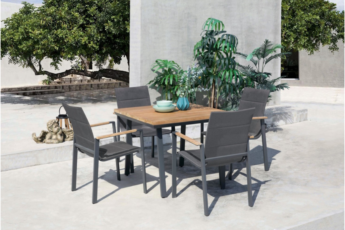 Conjunto de mesa modelo Lagos 253 y 4 sillas modelo Lagos 251 de terraza o jardín de Arkimueble
