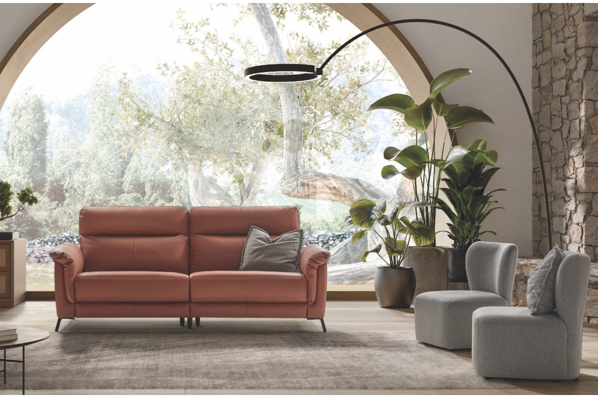 Sofá moderno modelo Vega con asientos relax eléctricos con diseño elegante de Pedro Ortiz