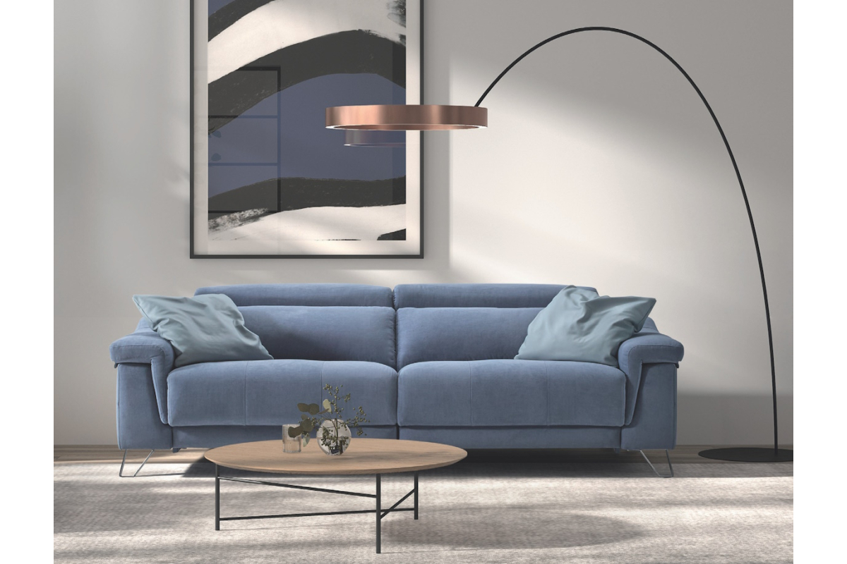 Sofá con diseño moderno y elegante modelo Mirella con asientos de relax eléctricos de Pedro Ortiz