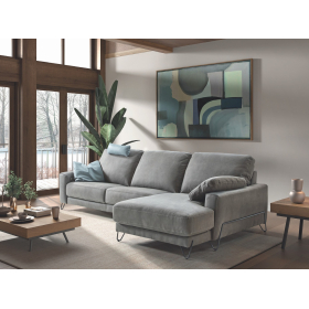 Sofá con chasielongue moderno modelo Olga con asientos de relax eléctricos con diseño minimalista de Pedro Ortiz