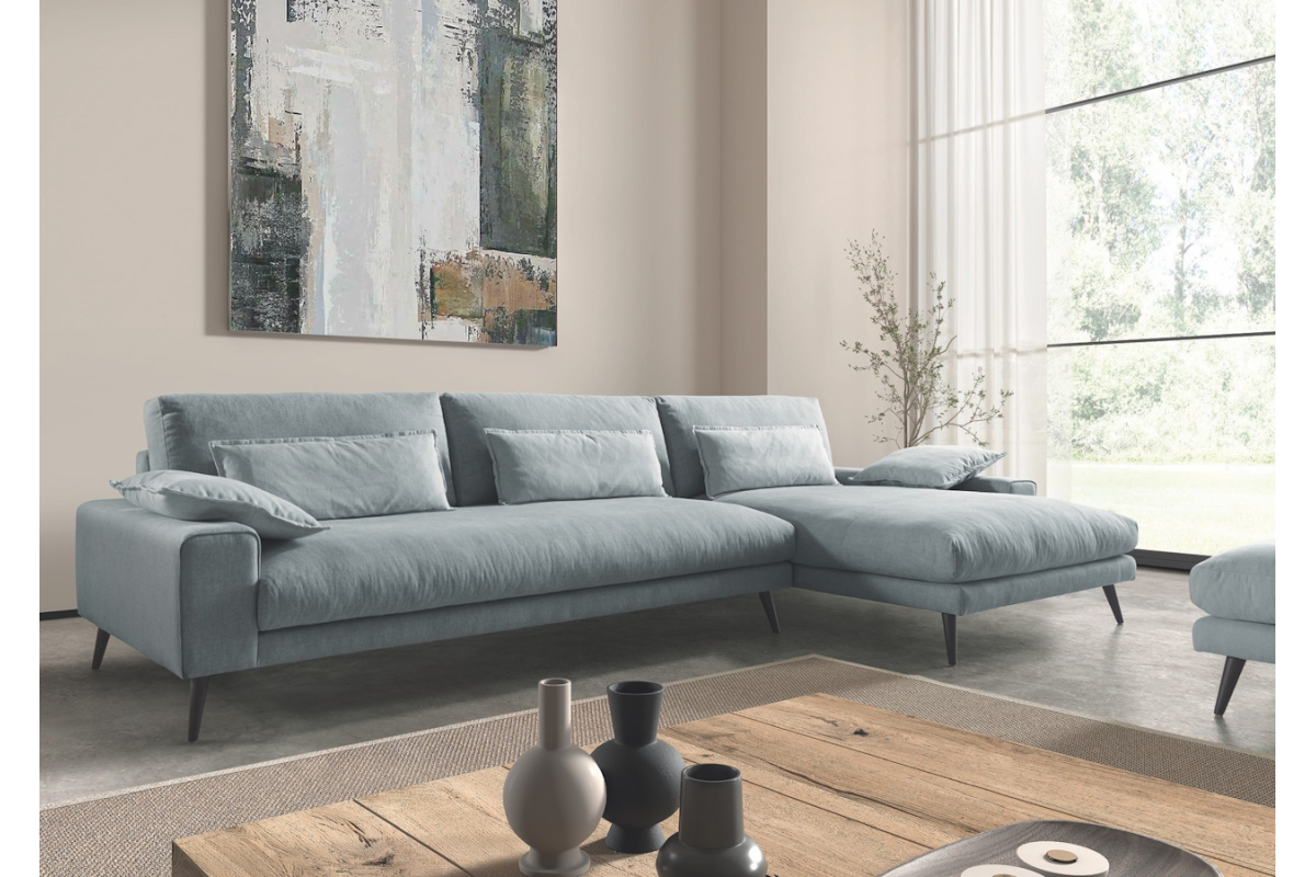 Sofá con chasielongue moderno modelo Dallas con diseño minimalista asientos fijos de Pedro Ortiz