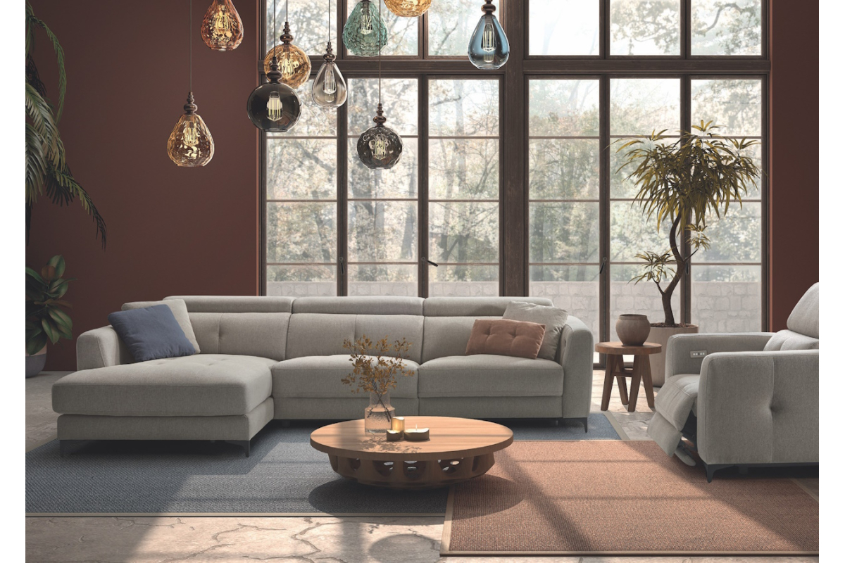 Sofá chasielongue con diseño moderno modelo Dino con asientos de relax eléctricos de Pedro Ortiz