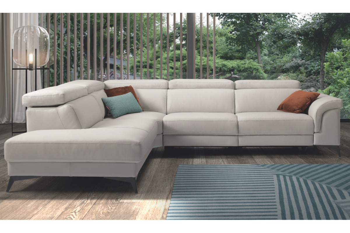 Sofá rinconera con diseño moderno modelo Antares con asientos de relax eléctricos de Afos Sofás