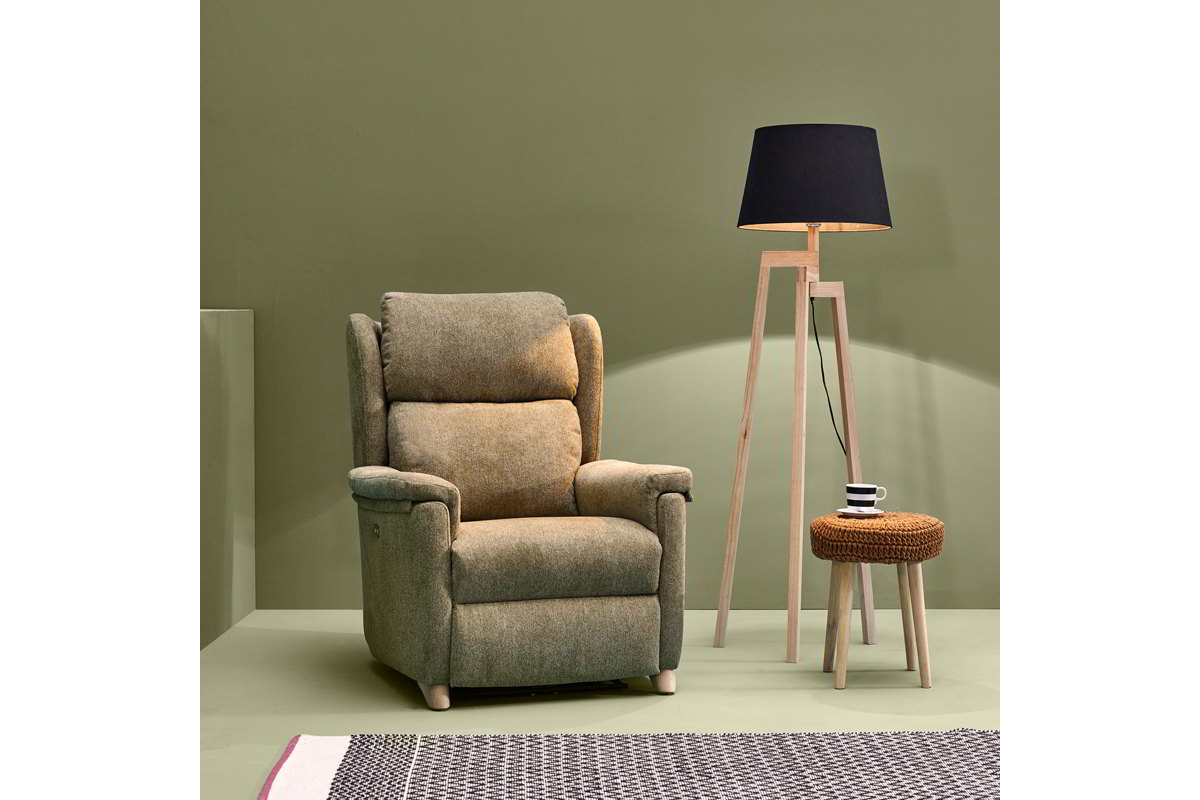 Sillón clásico Orejero de relax con diferentes tipos aperturas manual, eléctrica modelo Diverso de Reyes Ordoñez