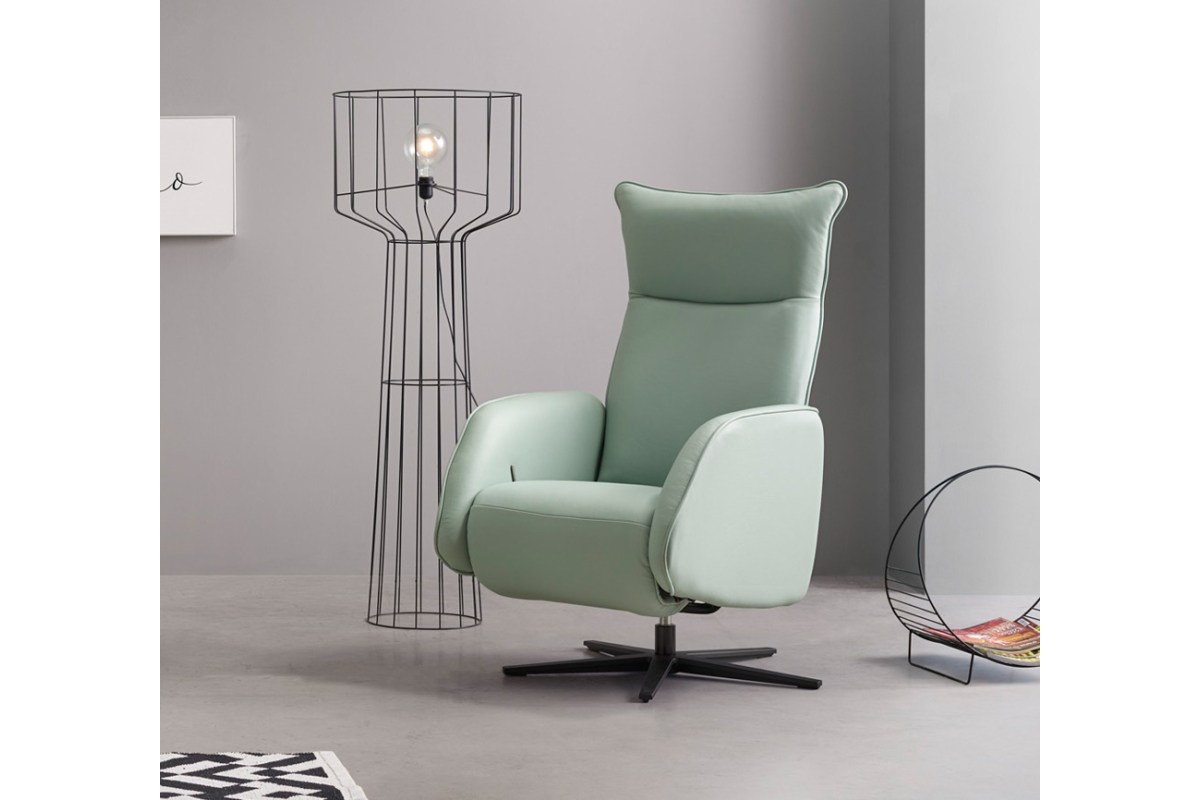 Sillón moderno de relax apertura manual o eléctrico modelo Bora con un  diseño minimalista de Reyes Ordoñez