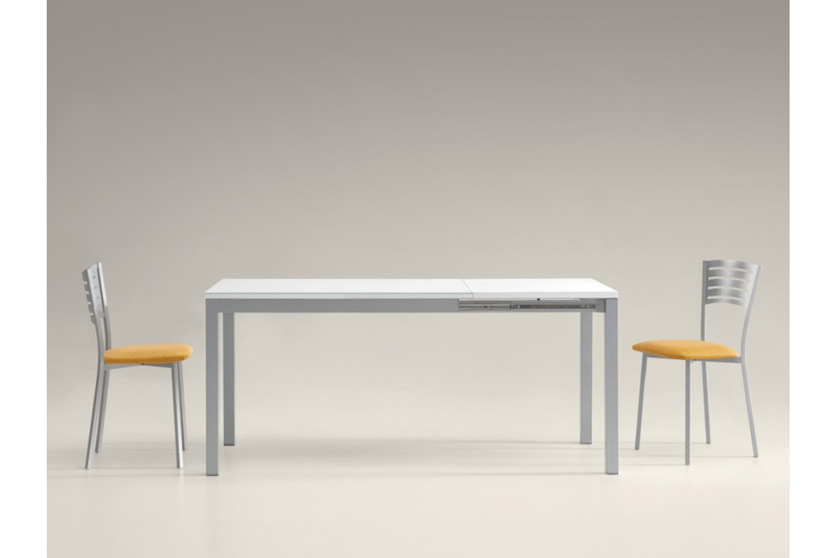 Mesa cocina extensible tapa de cristal modelo Meghan con diseño moderno de Cauxi