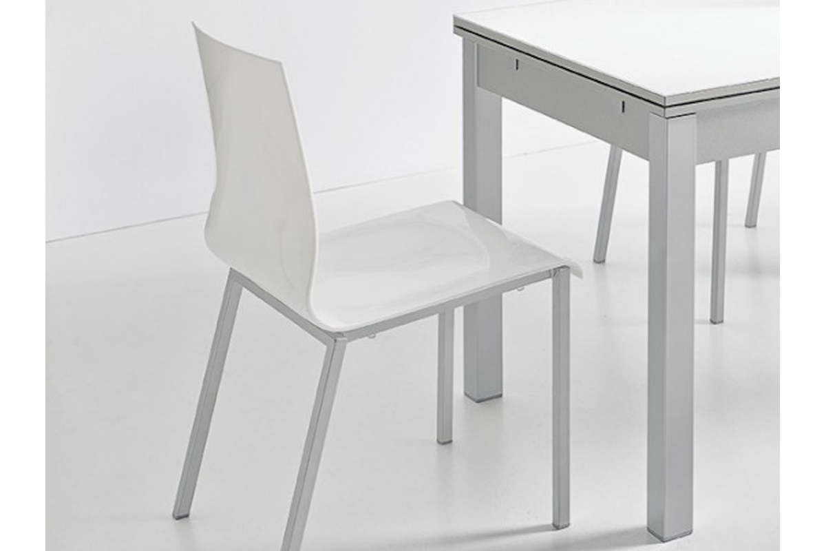 Silla de cocina con diseño moderno modelo laura de Velasco
