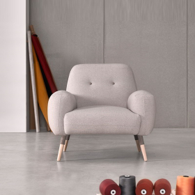 Sillón butaca con diseño moderno modelo Mona de Reyes Ordoñez