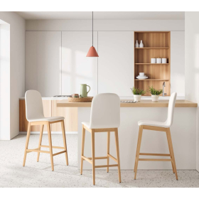 Taburete cocina tapizado con diseño moderno modelo Rania de Velasco