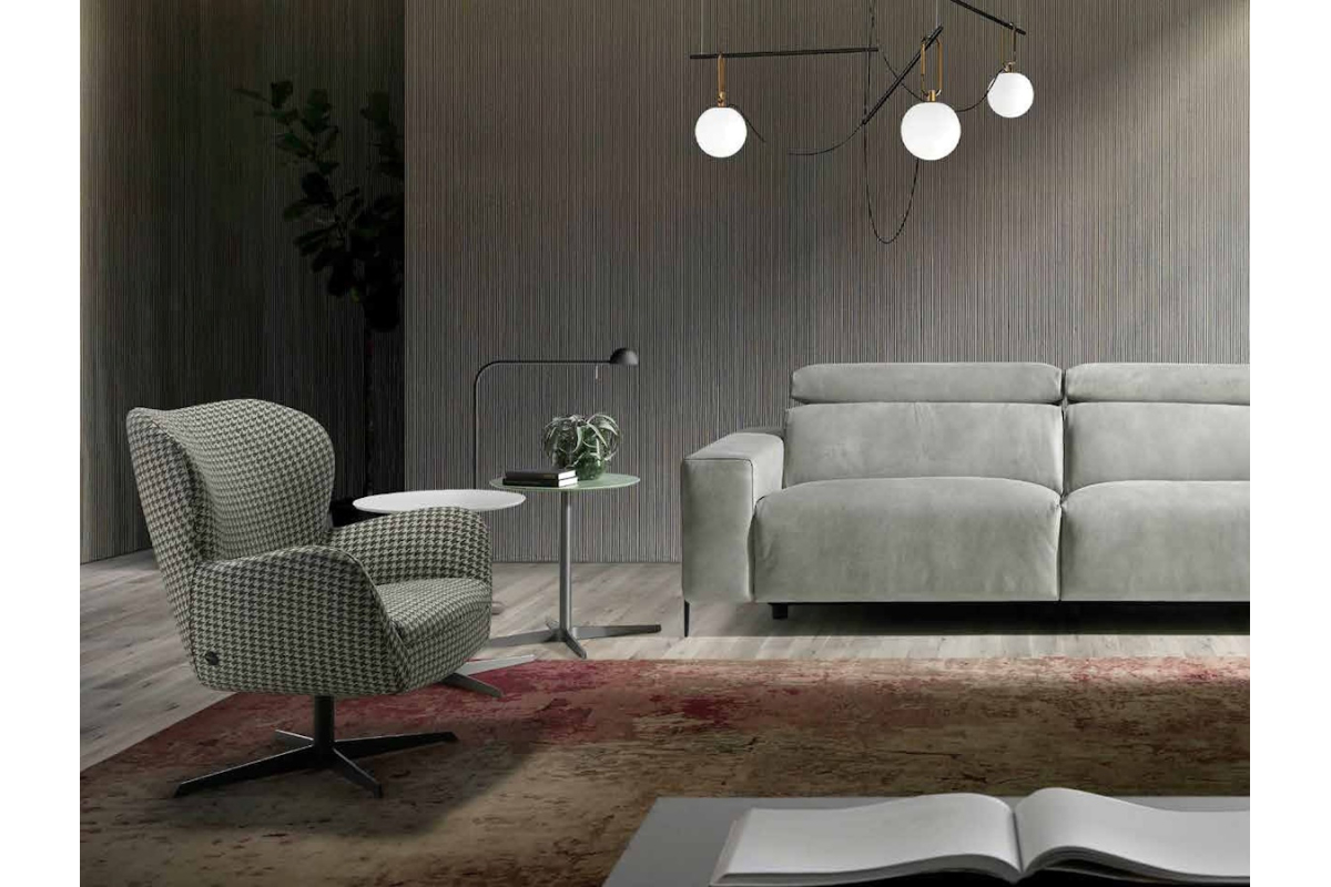 Sillón butaca giratoria con diseño moderno modelo Sixty de Eneas by Xirivella