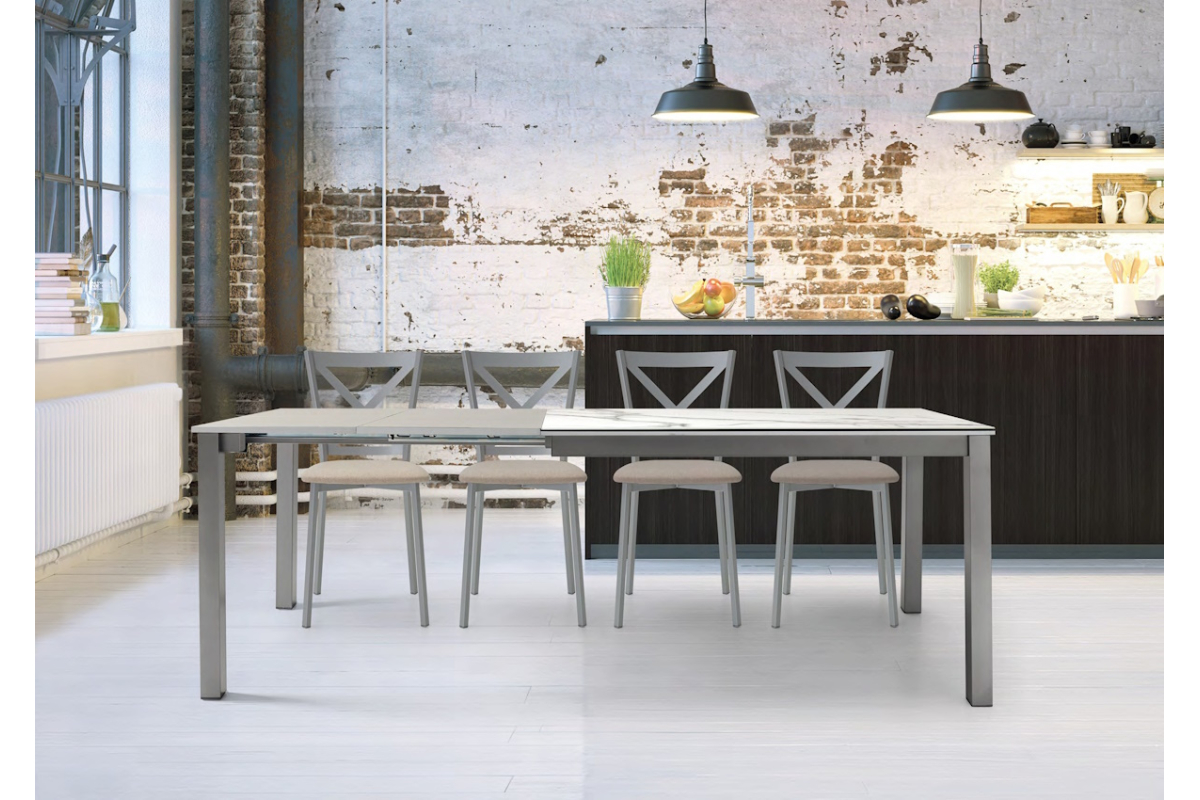 Mesa de cocina extensible moderna con diseño elegante modelo Kati de Cauxi