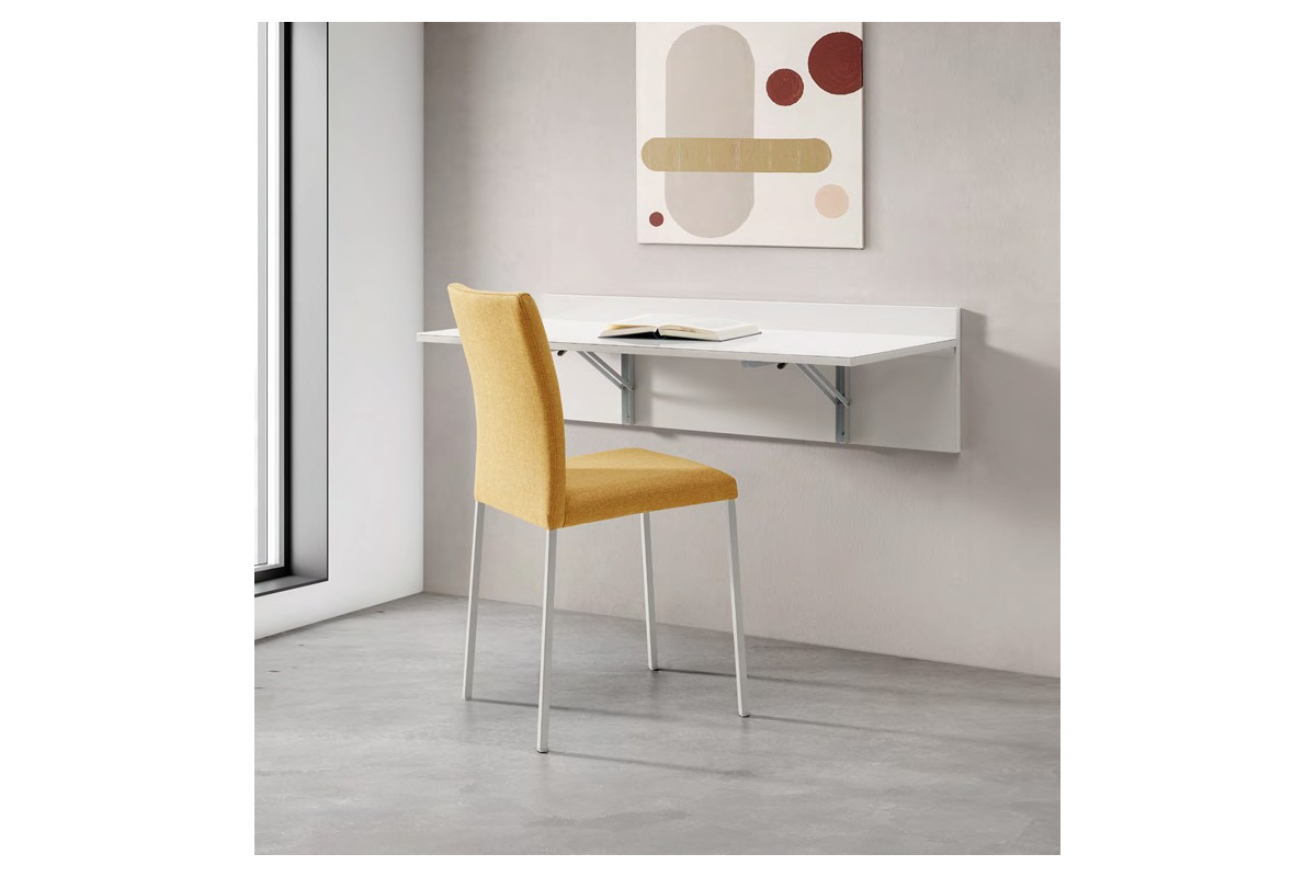 Detalle mesa de cocina plegable de pared con diseño moderno modelo Fina de Cauxi