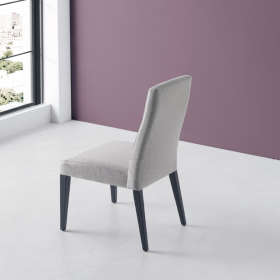 Silla de comedor con diseño moderno modelo Katia de Modesto Navarro