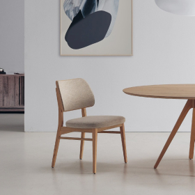 Silla comedor con diseño moderno modelo Meta de Modesto Navarro