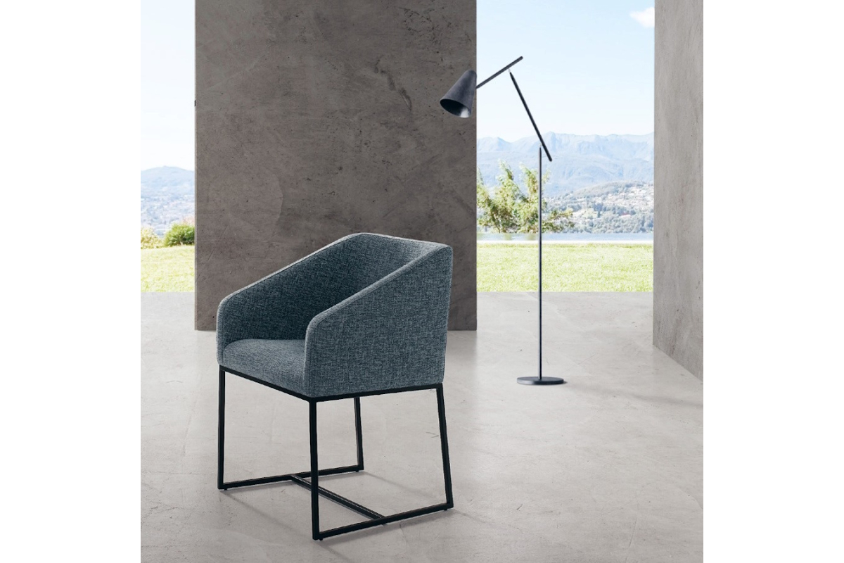 Sillón de comedor con diseño moderno modelo Nuez de Modesto Navarro