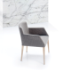 Sillón comedor con diseño moderno modelo Bat de Modesto Navarro