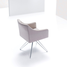 Sillón de comedor con diseño moderno modelo Only de Modesto Navarro