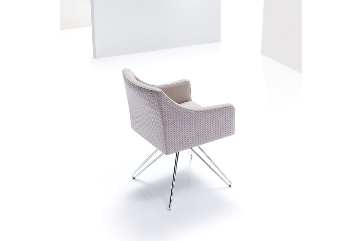 Sillón de comedor con diseño moderno modelo Only de Modesto Navarro