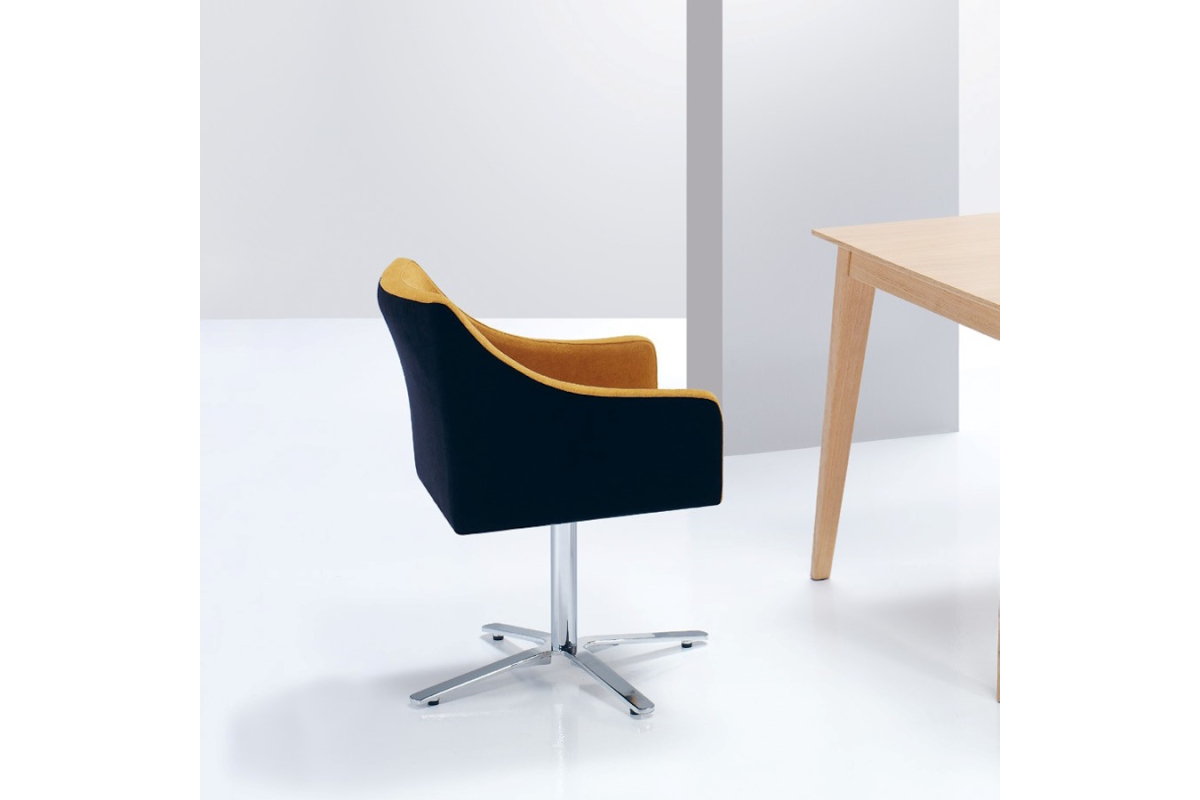 Sillón giratorio comedor con diseño moderno modelo Toro de Modesto Navarro