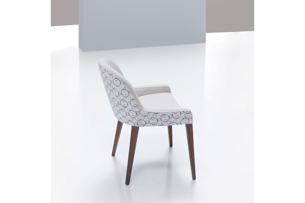 Sillón comedor con diseño moderno modelo Dalí de Modesto Navarro
