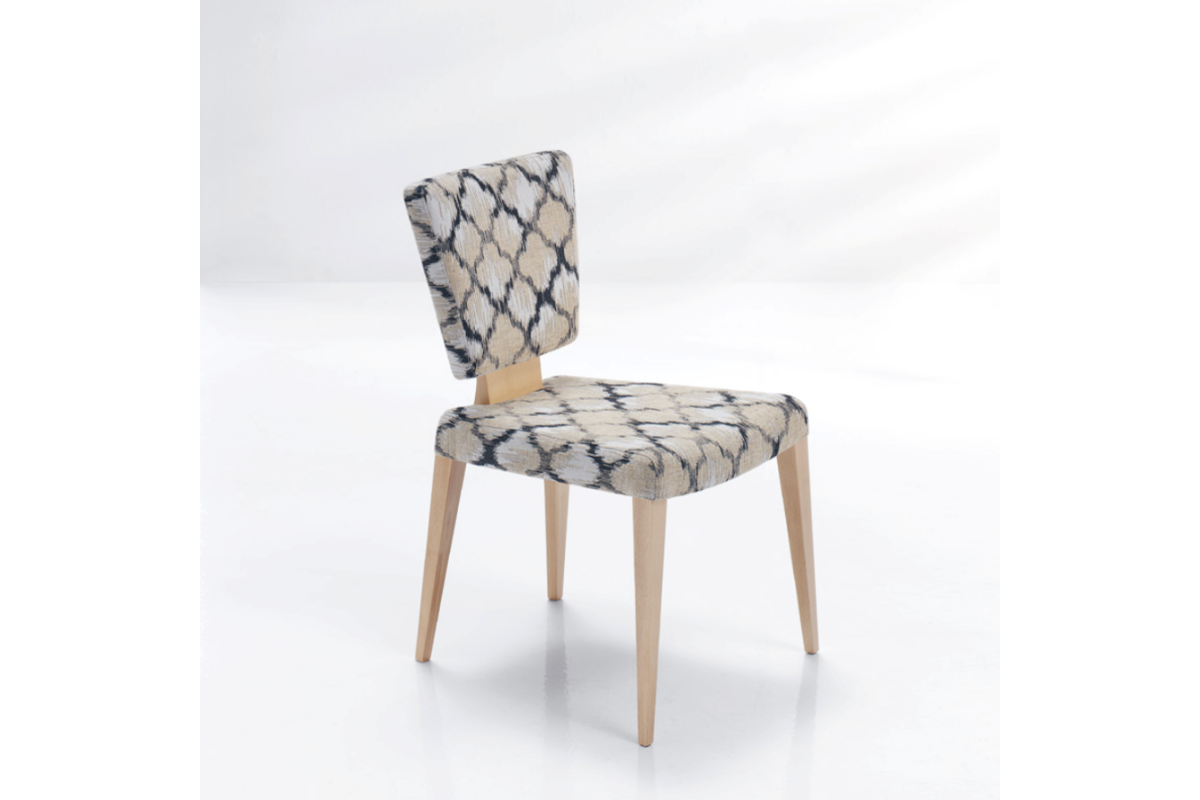 Silla de comedor con diseño moderno modelo Sira de Modesto Navarro