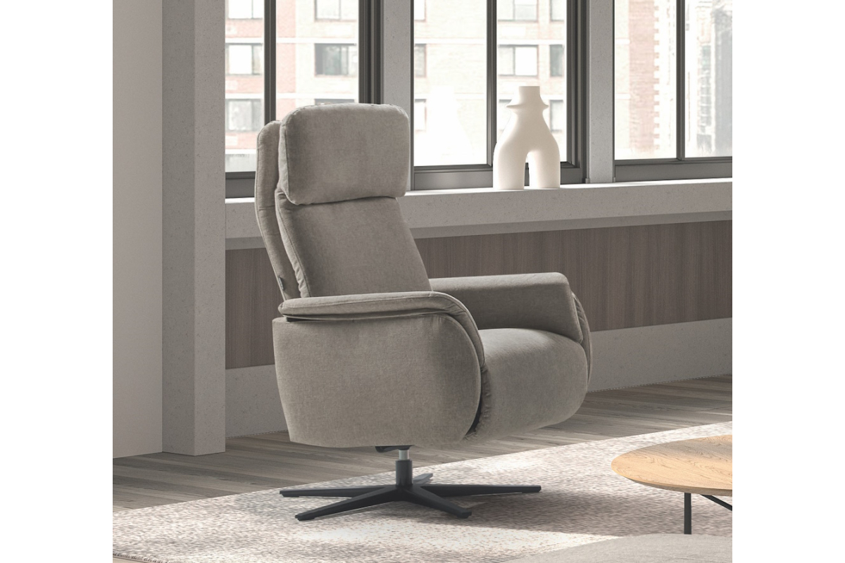 Sillón moderno de relax apertura manual o eléctrico modelo Ifni con diseño elegante de Pedro Ortiz