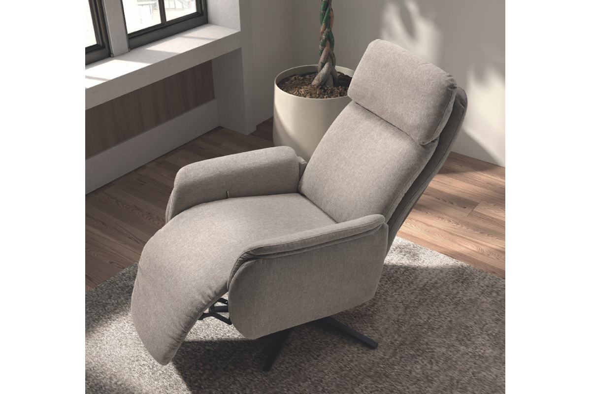 Sillón moderno de relax apertura eléctrica o manual modelo Ifni con diseño elegante de Pedro Ortiz