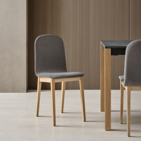Silla de cocina tapizada con diseño moderno modelo Rania de Velasco