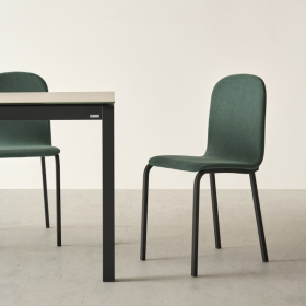 Silla de cocina tapizada con diseño moderno modelo Sira de Velasco