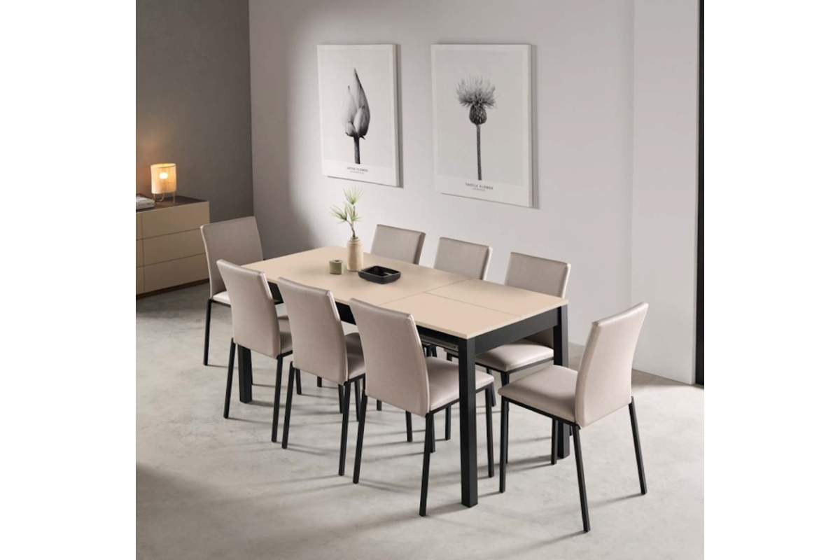 Silla de cocina apilable con diseño moderno modelo África de Velasco