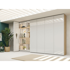 Armario de puertas plegables con diseño moderno de Lagrama adapta 10