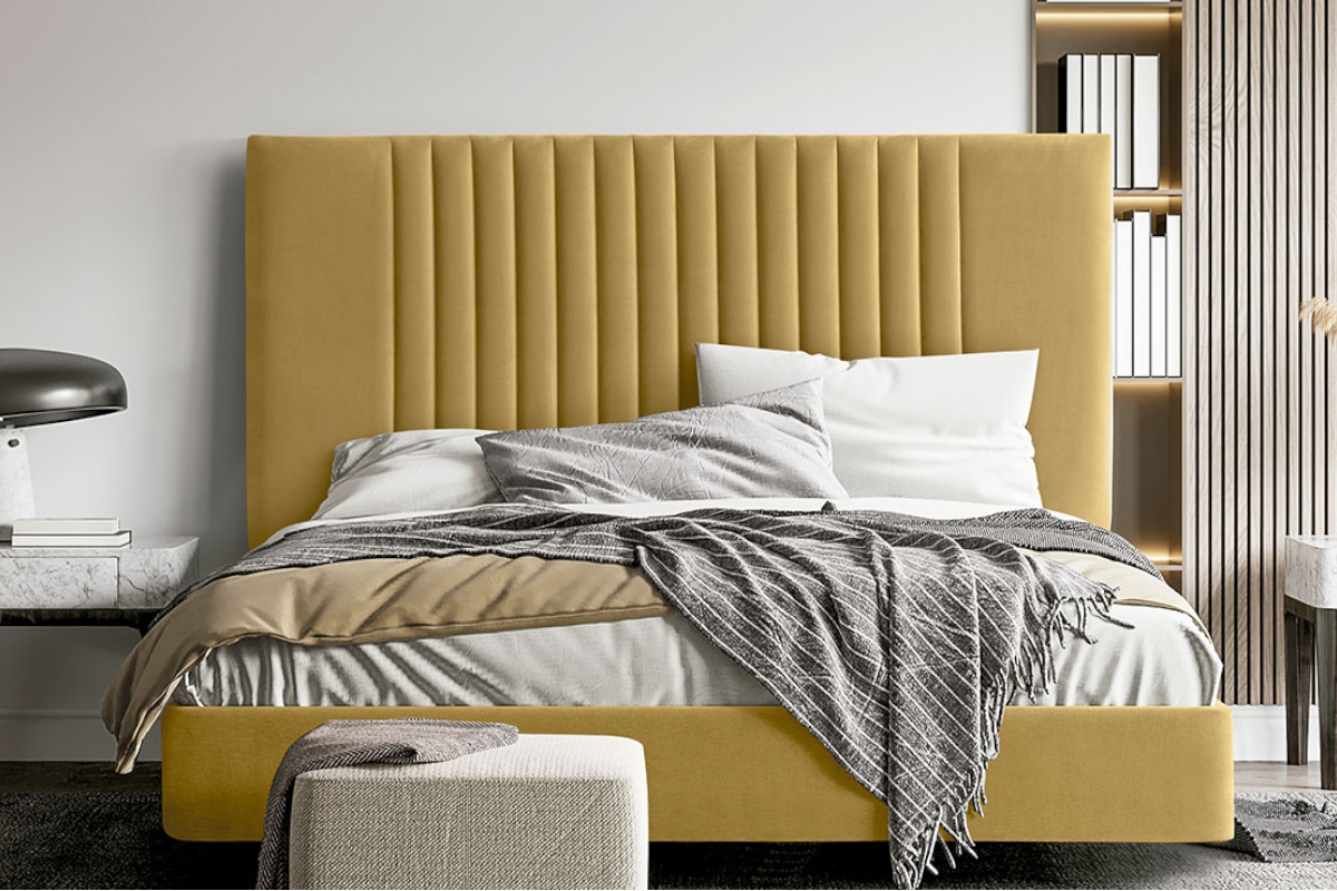 Cama tapizada moderna con cabezal modelo California de La Premier