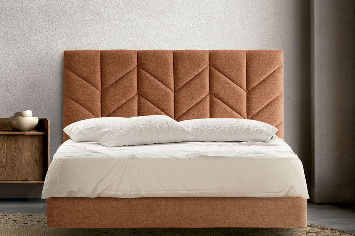 Cama tapizada moderna con cabezal modelo Basilea de La Premier