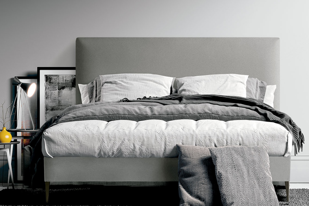 Cama tapizada moderna con cabezal modelo Viena de La Premier