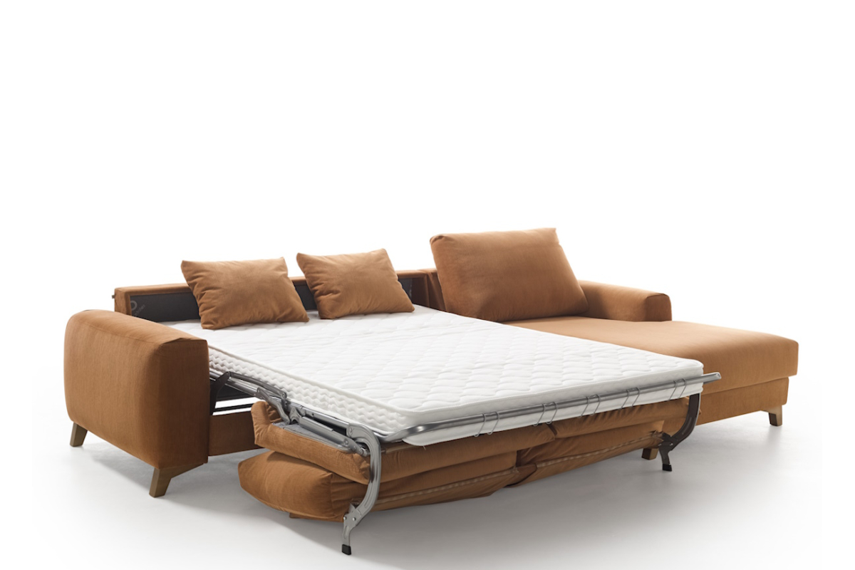 Sofá cama con chaiselongue moderno modelo Wanda detalle con apertura italiana de Reyes Ordoñez