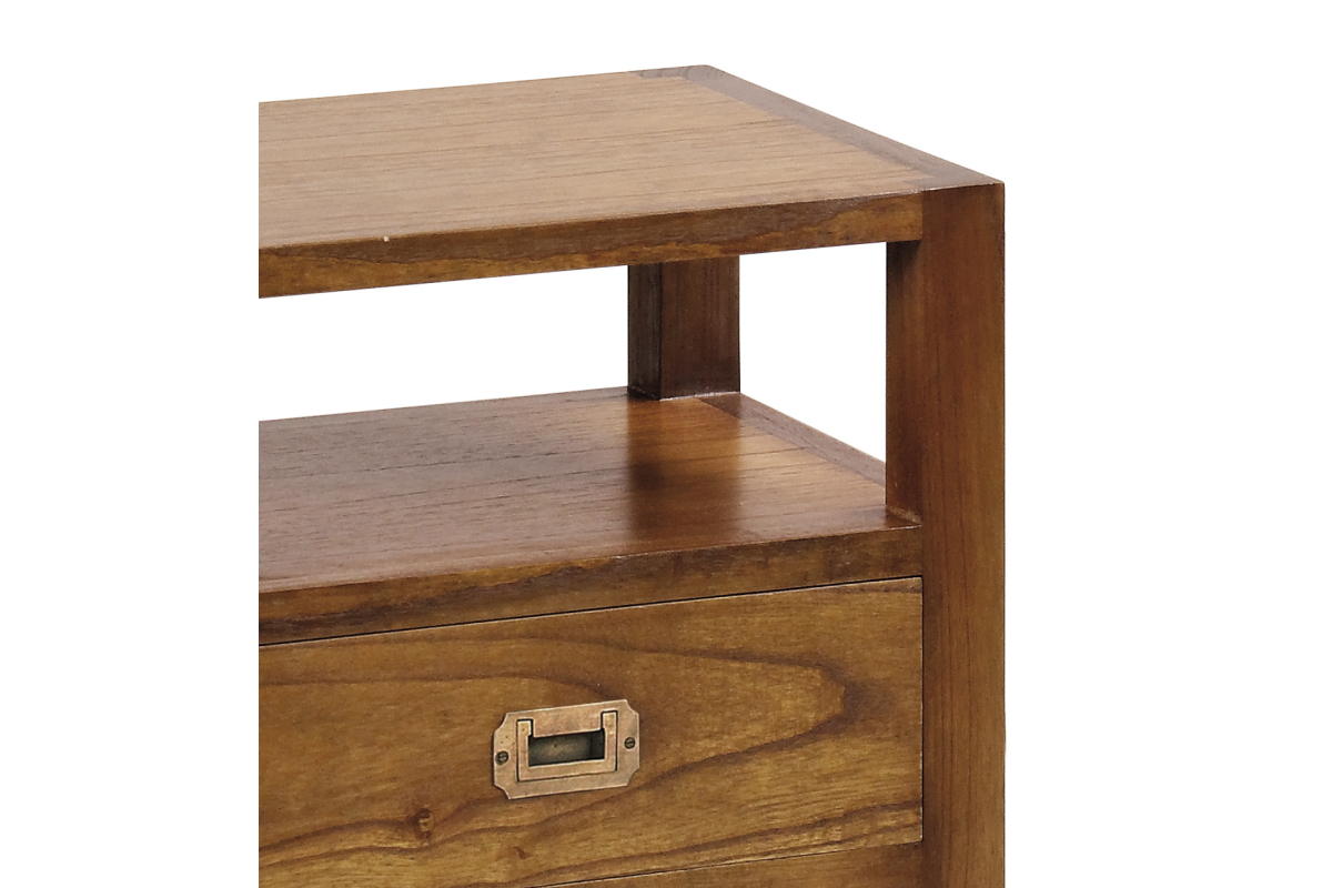 Detalle mesita con hueco con estilo clásico modelo Star de Moycor